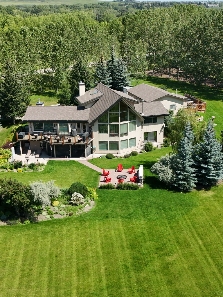 A home on an acreage to be inspected before being listed for sale.